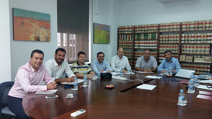 Los miembros de la nueva comisión de suelo radiante de Fegeca